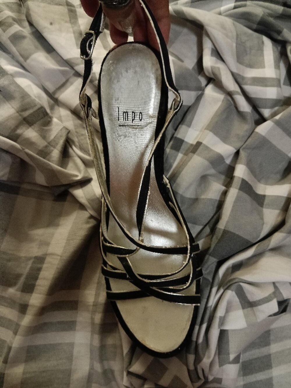 Silver&Black Wedges